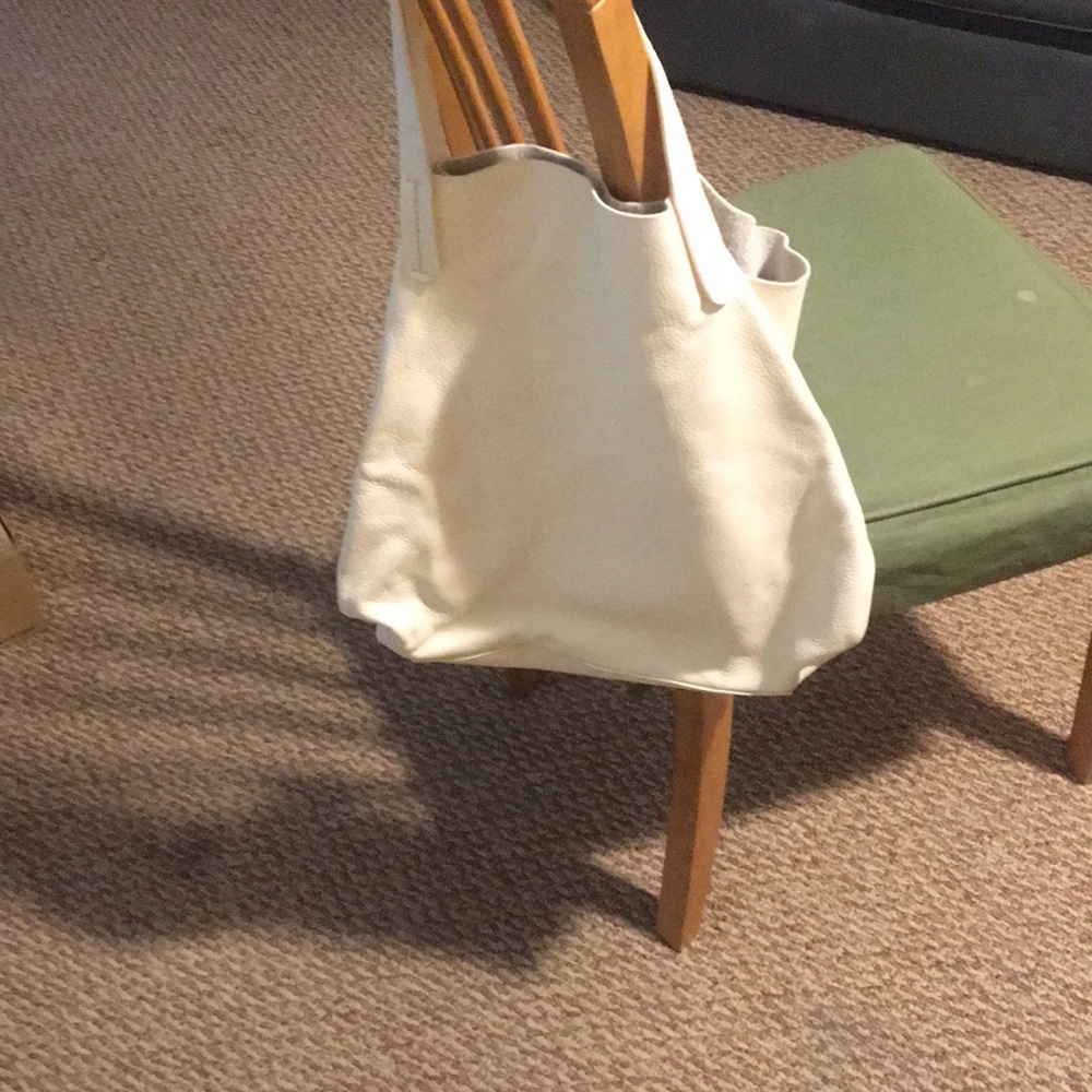 Gap cream tote